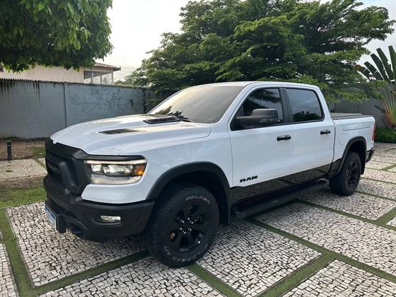 RAM 1500 5.7 V8 GASOLINA REBEL CD 4X4 AUTOMÁTICO